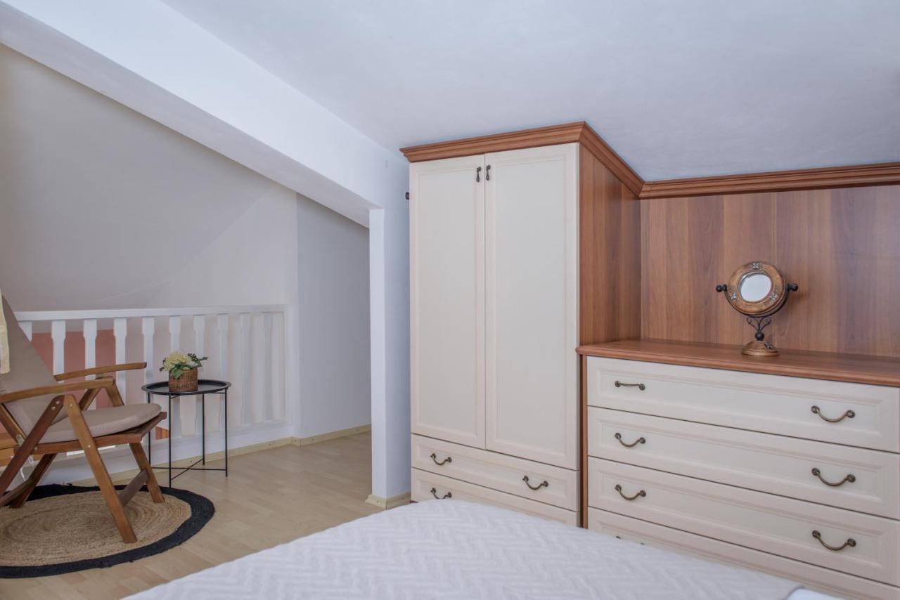 Thea Apartments Ксерокампос Екстериор снимка