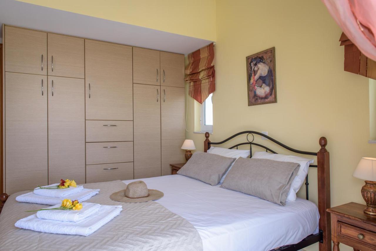 Thea Apartments Ксерокампос Екстериор снимка