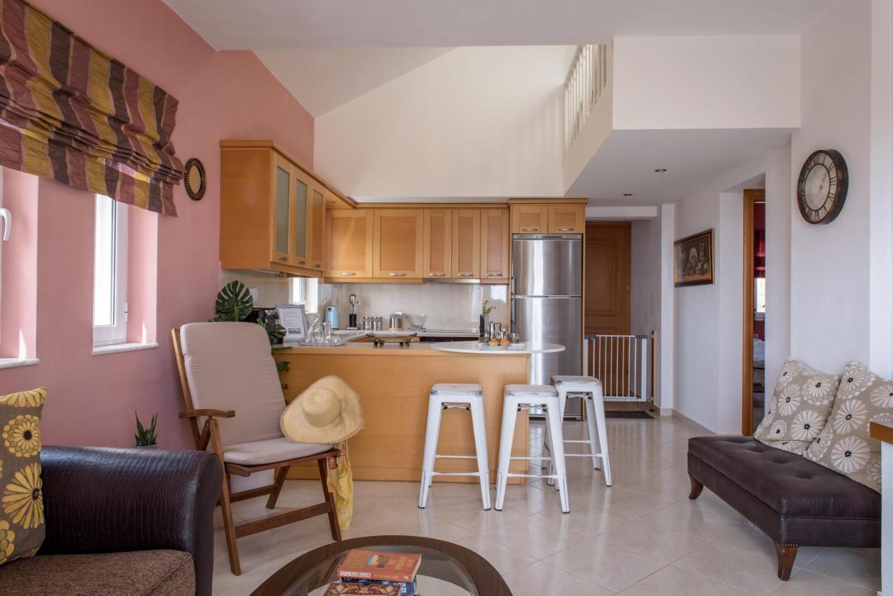 Thea Apartments Ксерокампос Екстериор снимка