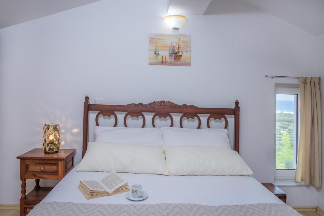 Thea Apartments Ксерокампос Екстериор снимка