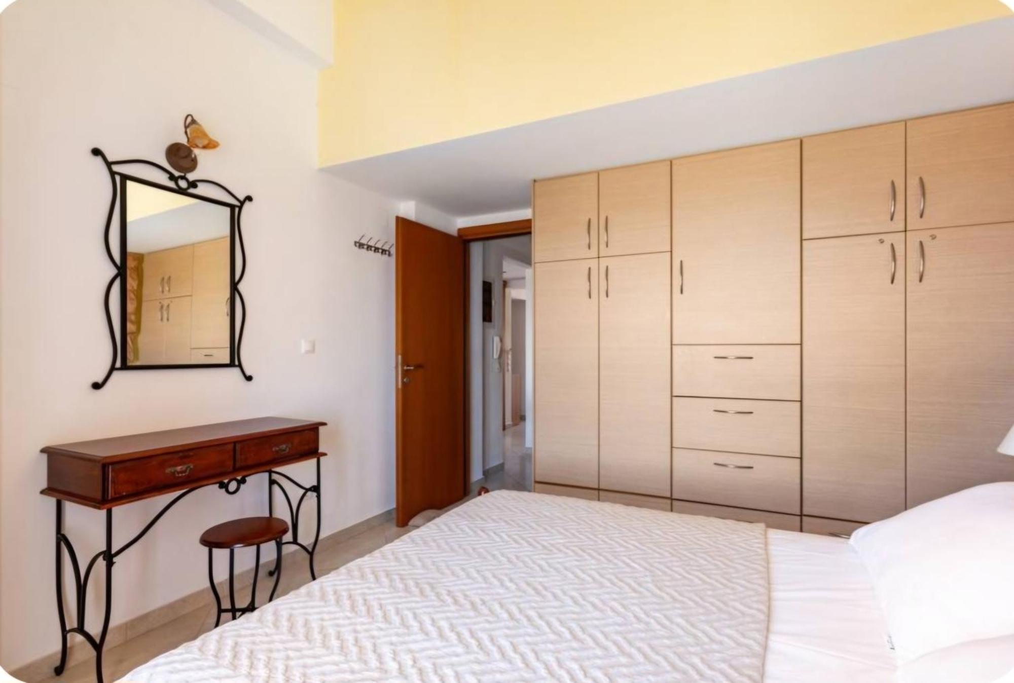 Thea Apartments Ксерокампос Стая снимка